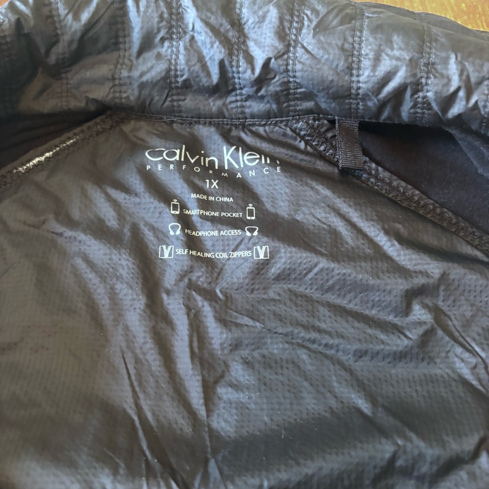 Women’s Calvin Klein Black Performance Jacket with High Collar and Elastic Cuffs - Picture 2 of 7